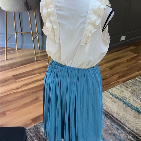 Dress - Picture 2 of 3